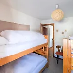 Appartement-chalet A Pres Des Pistes *